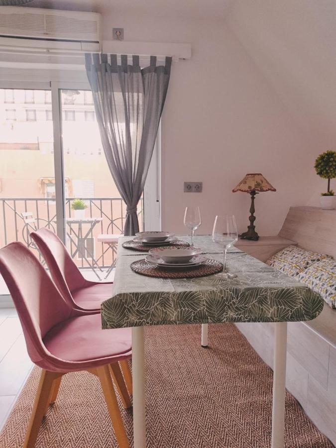Torremolinos Centro Beach Apartment Luaran gambar